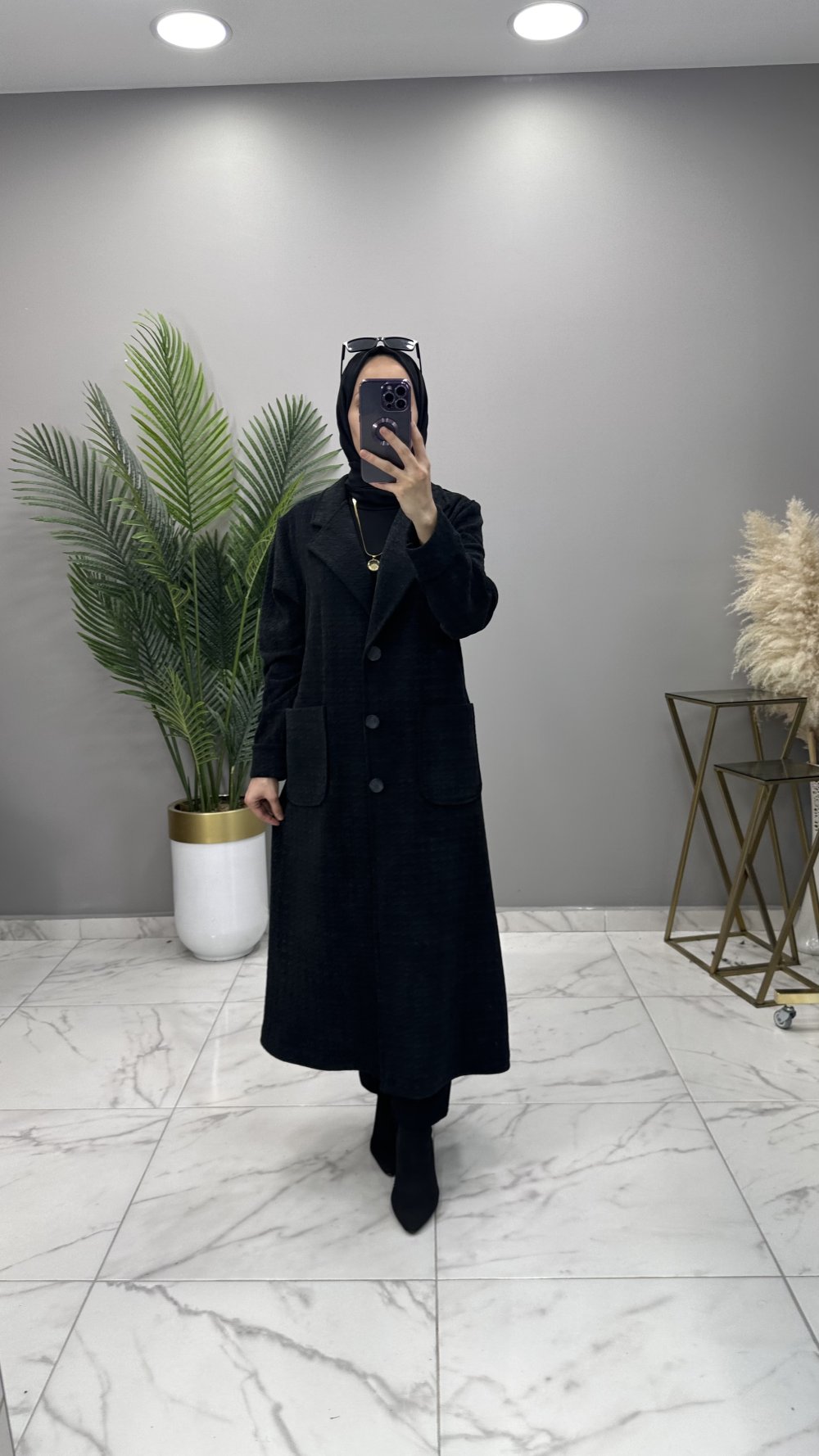 Huri Kaban Siyah — Siyah