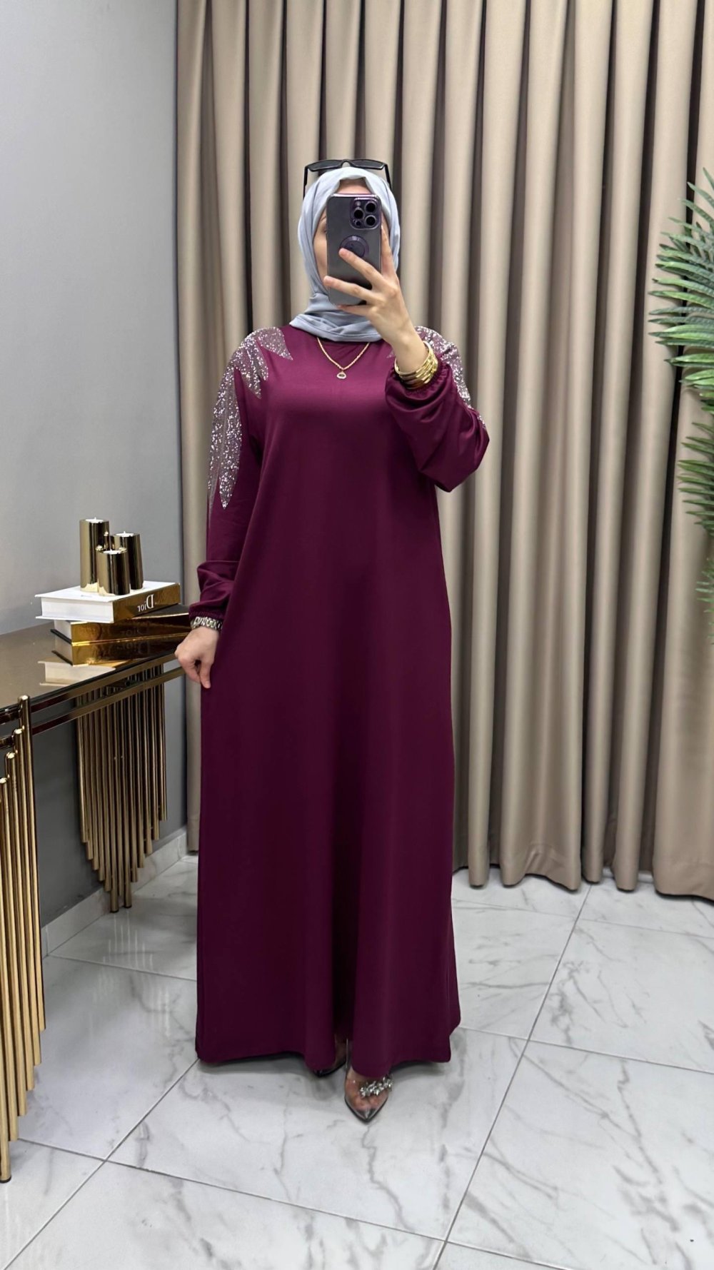 Nilda Elbise Mürdüm — Mürdüm