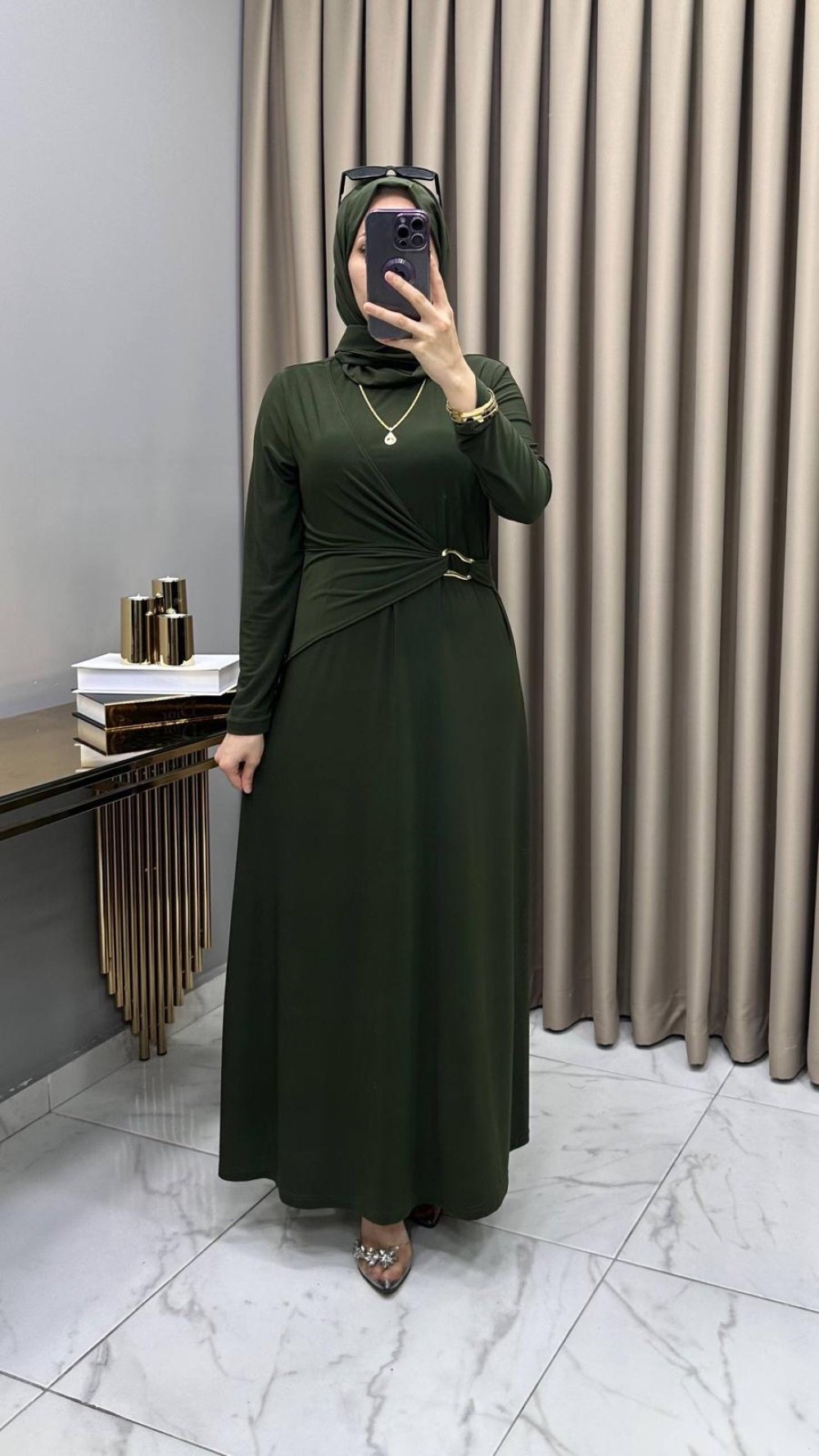 Hadise Elbise Haki — Haki