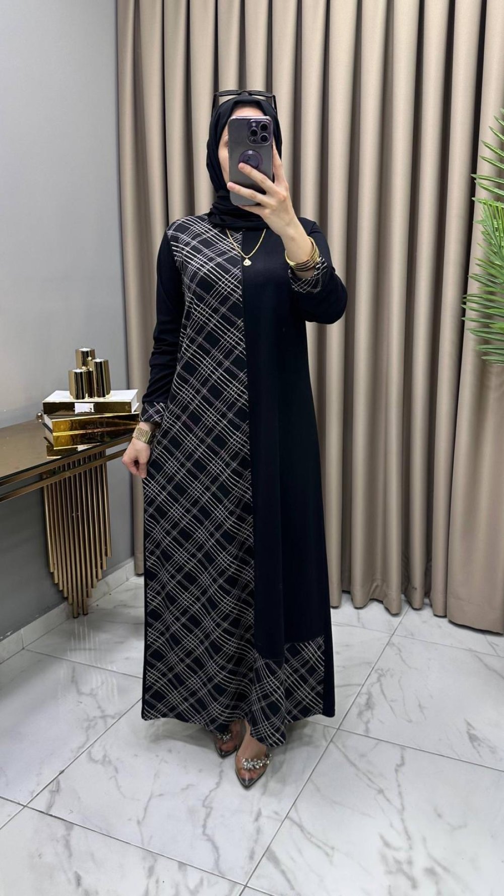 Nurhan Elbise Siyah — Siyah